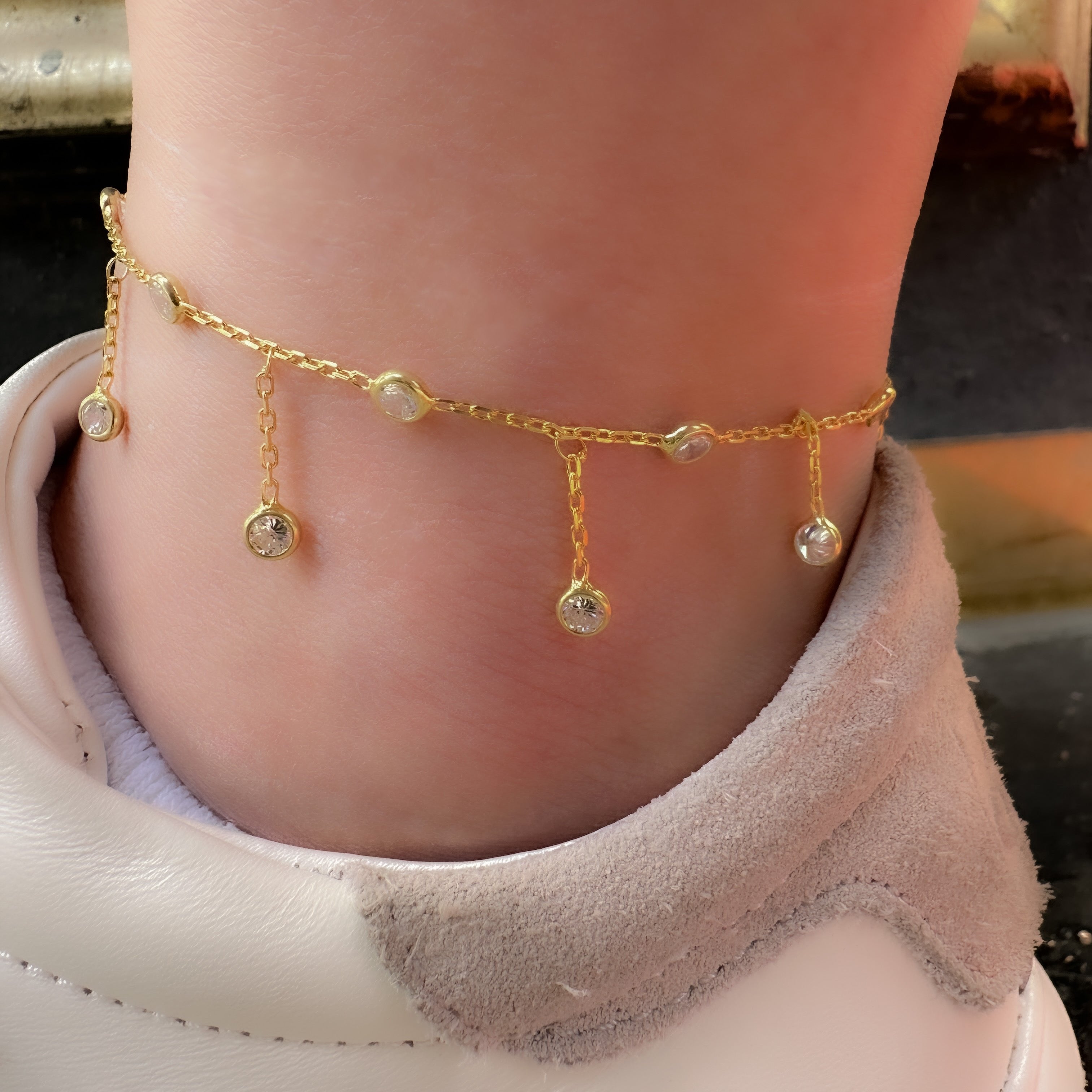 Sallantılı Taşlı Halhal