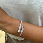 Sıralı Taşlı Designer Kelepçe