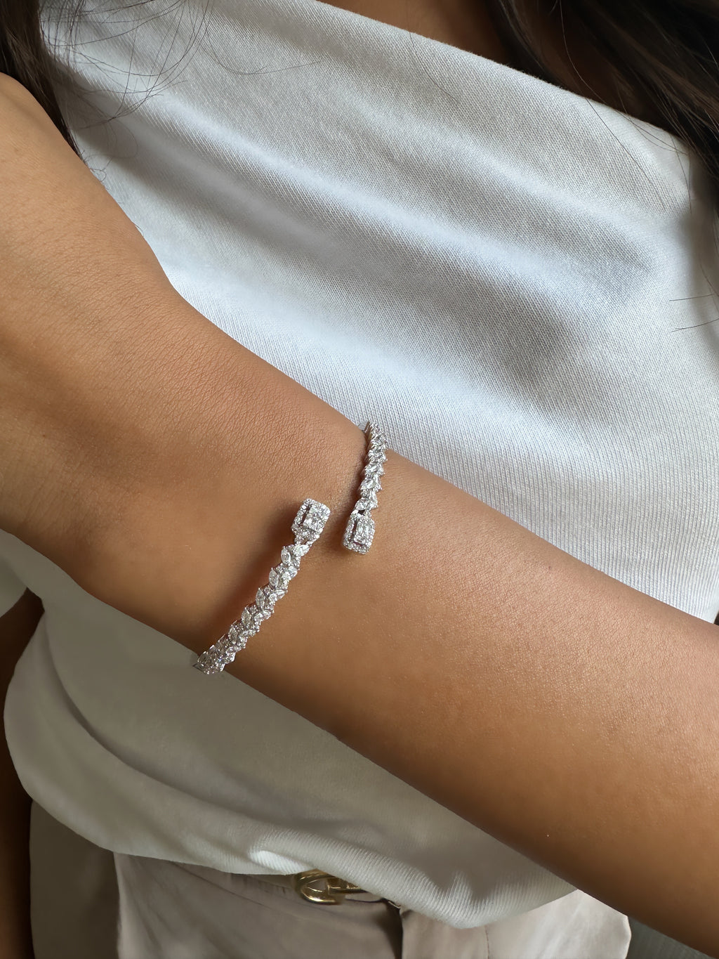 Yaprak Desen Baget Kelepçe