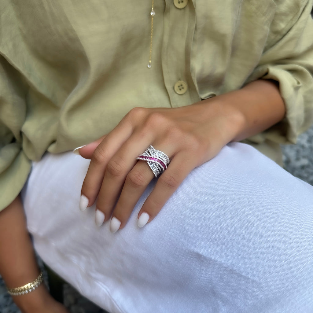Fuşya Taşlı Geçişli Renk Detaylı Yüzük