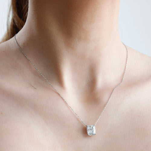 Taşlı Montür Radiant Mozanit Kolye