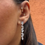 Karışık Şekilli Taşlı Sallantılı Küpe