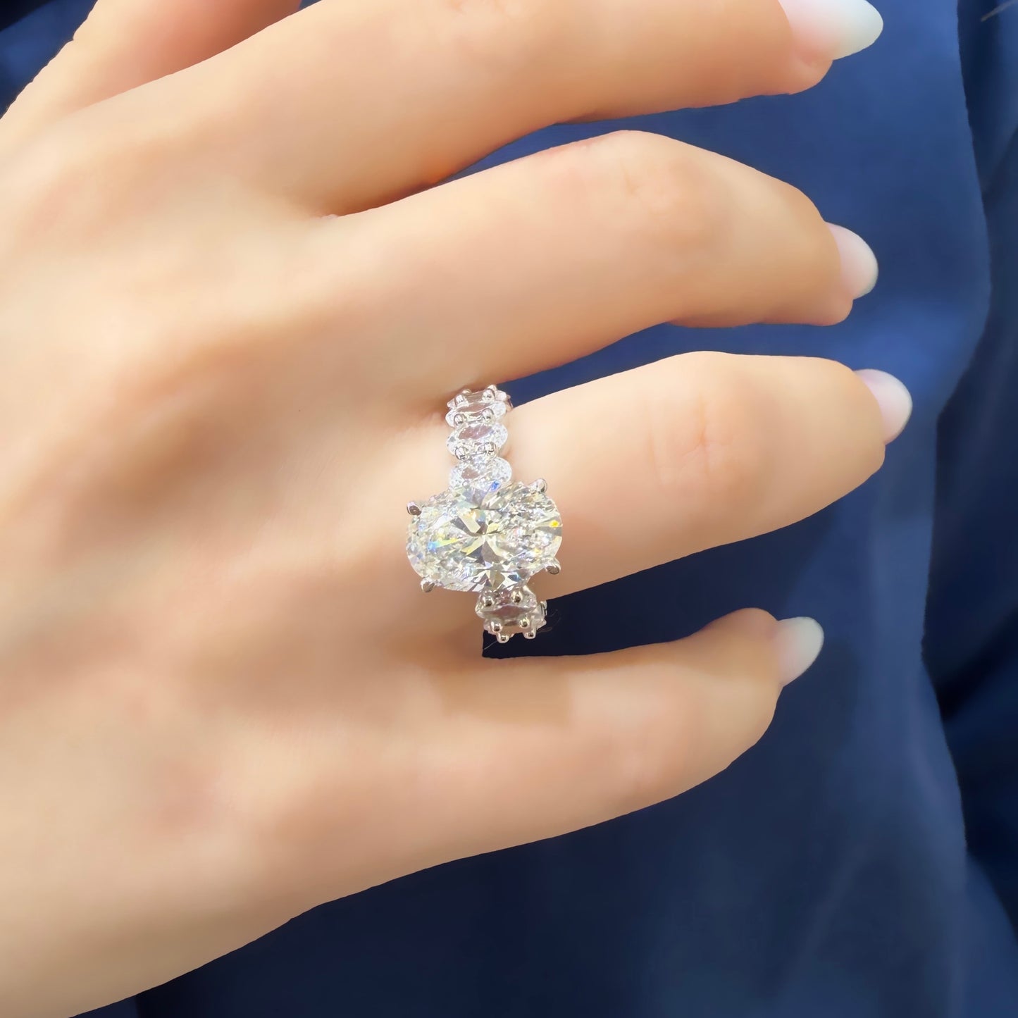 Oval Taşlı Kolu Oval G-Color Yüzük