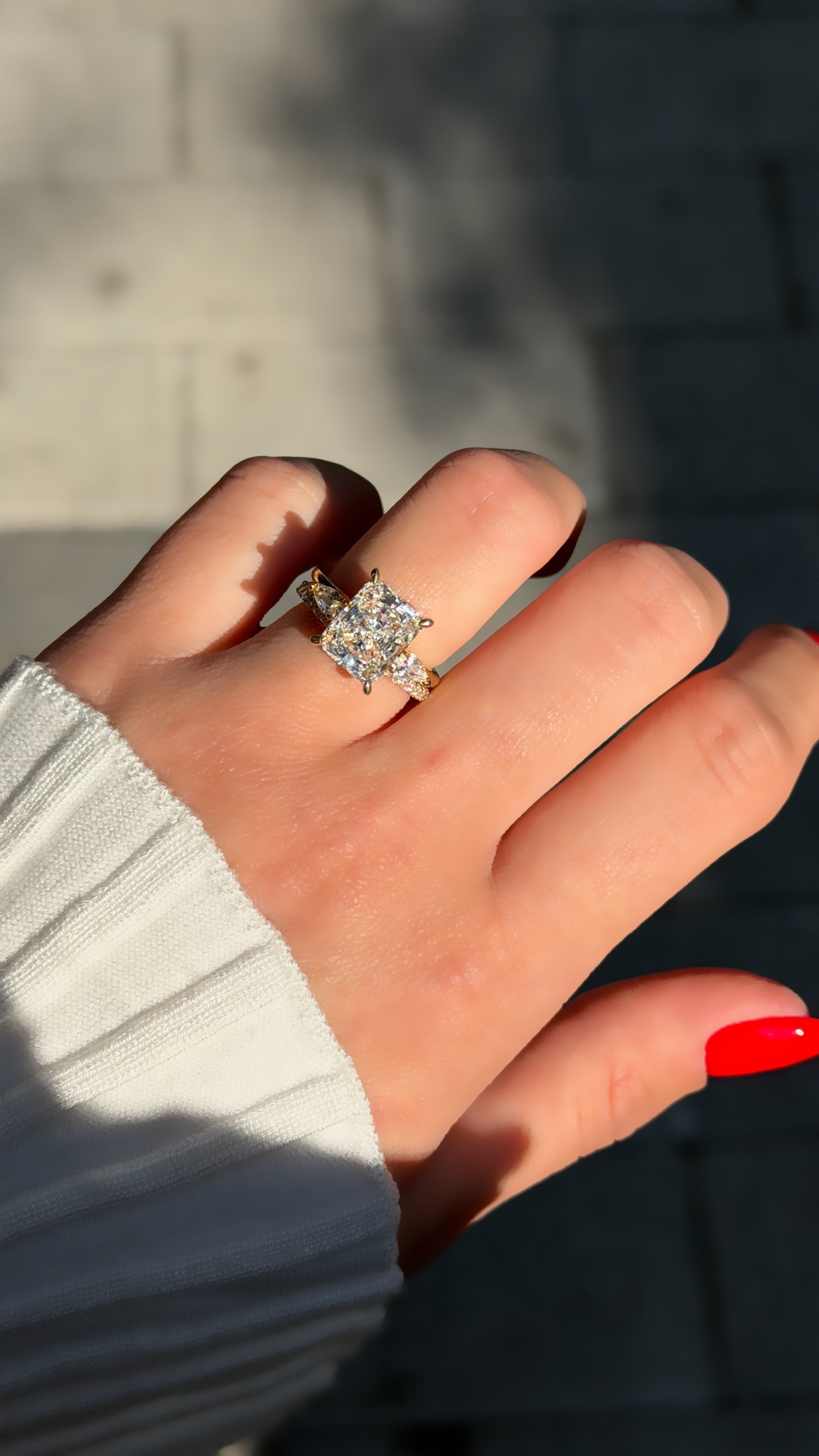 Taşlı Montür Radiant Baget G-Color Yüzük