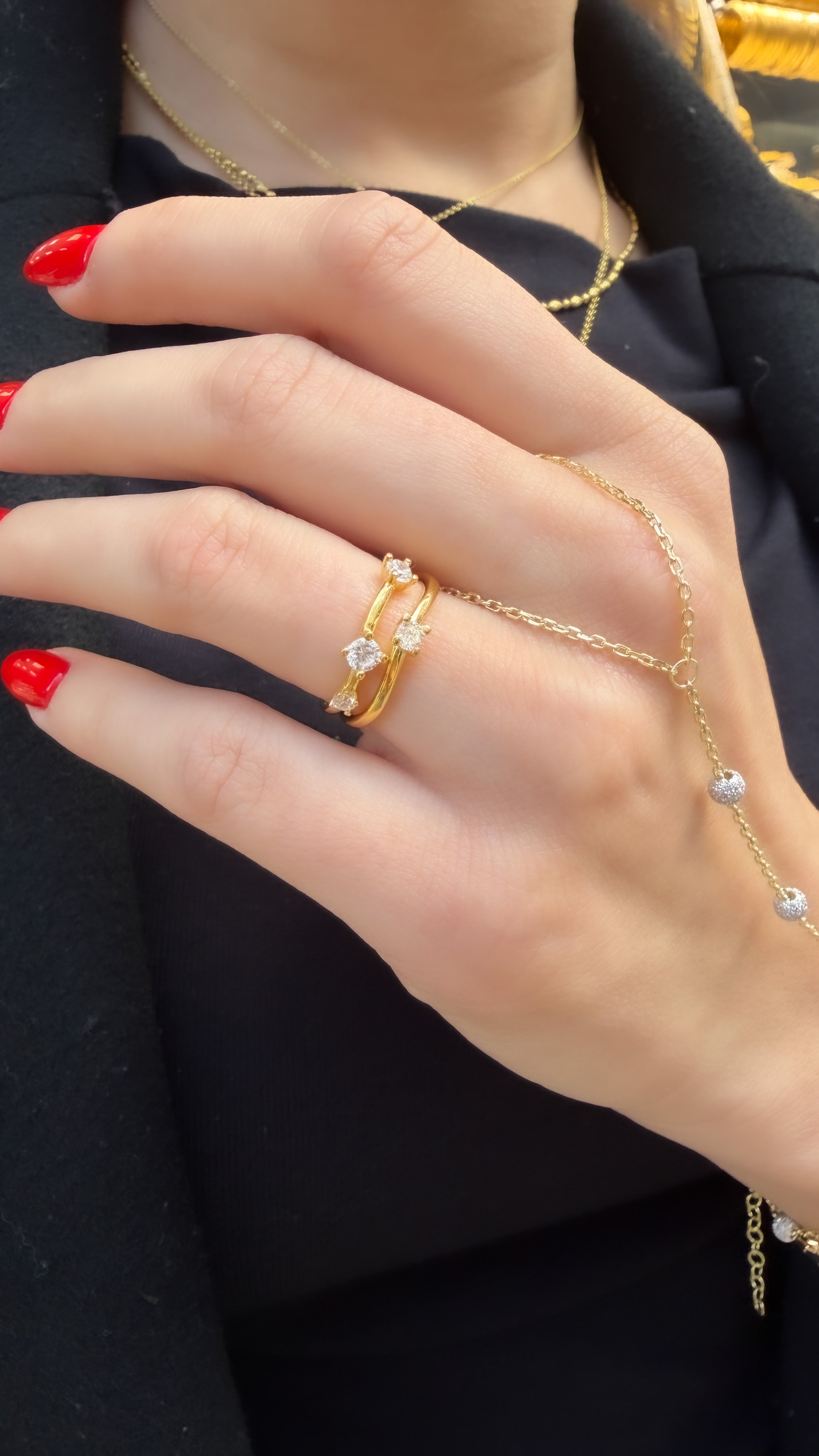 Üç Taşlı Carla Yüzük