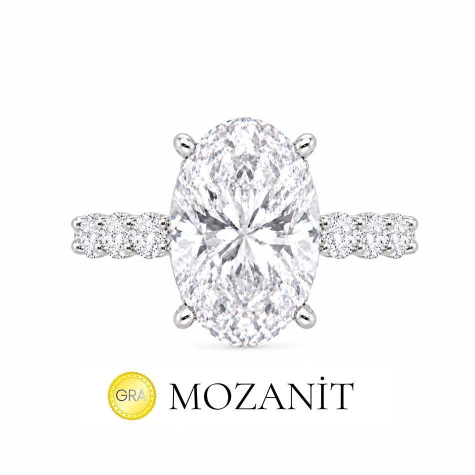 Altı Karat Taçlı Mozanit Uzun Oval Tektaş Yüzük