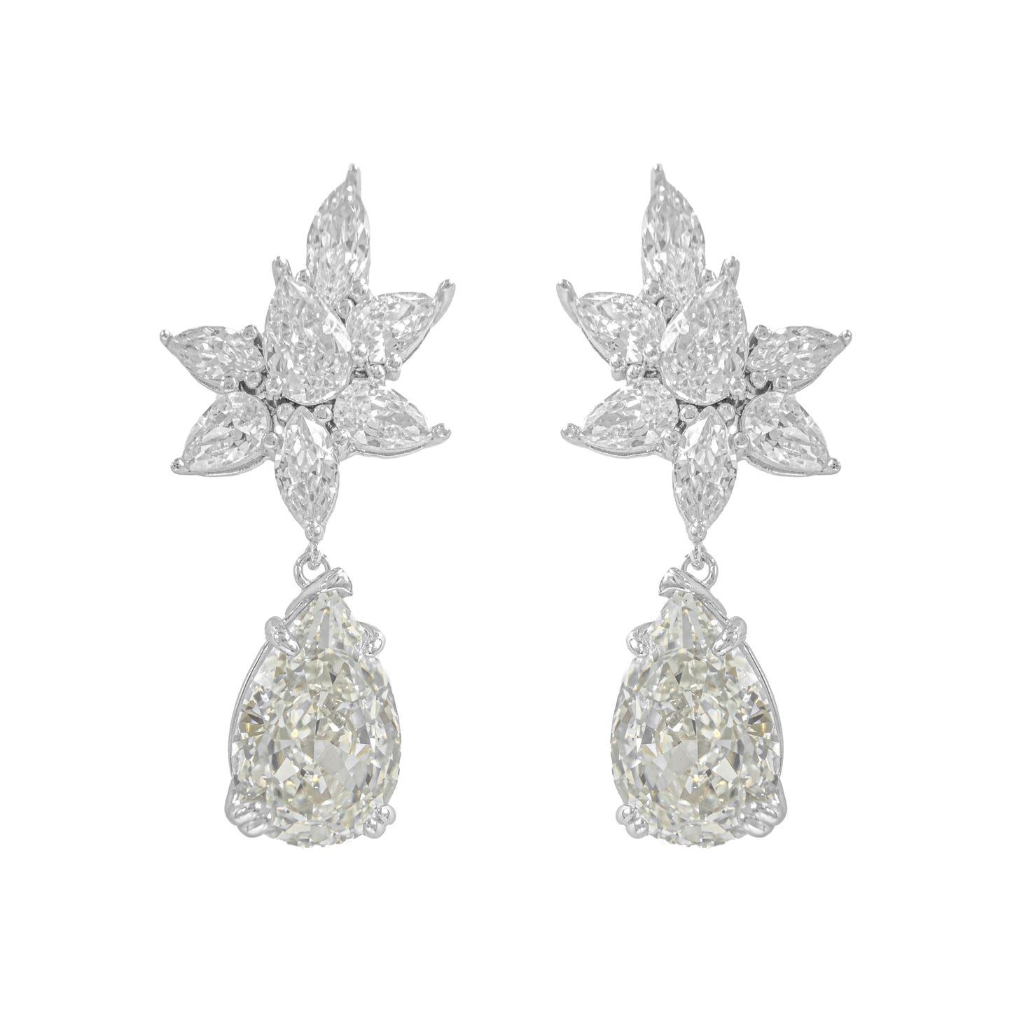 Damla Taşlı Çiçek Model Sallantılı G-Color Küpe