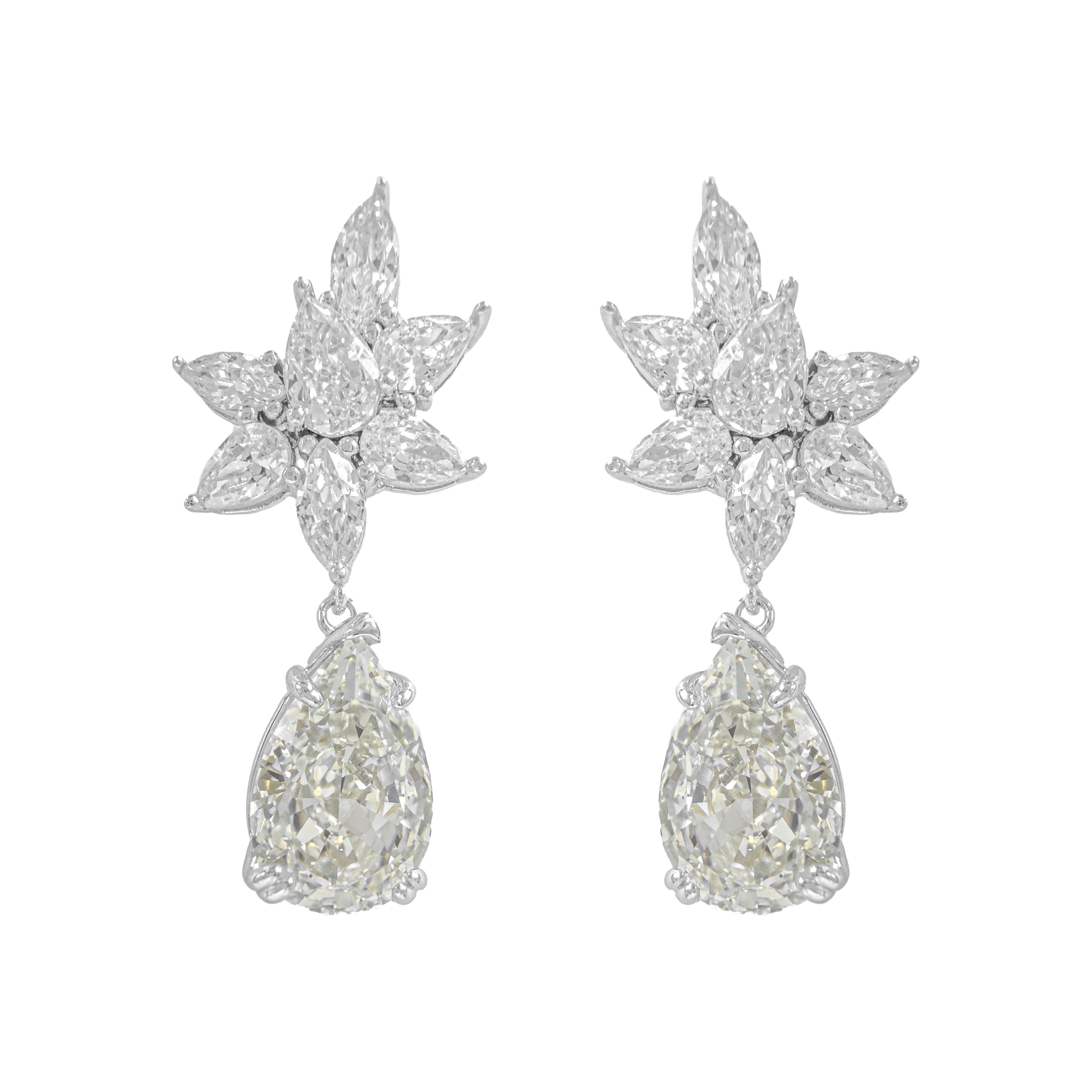 Damla Taşlı Çiçek Model Sallantılı G-Color Küpe