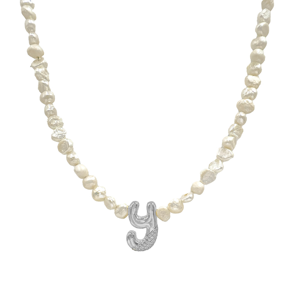 Bombeli Taş Detaylı İnci Harf Kolye