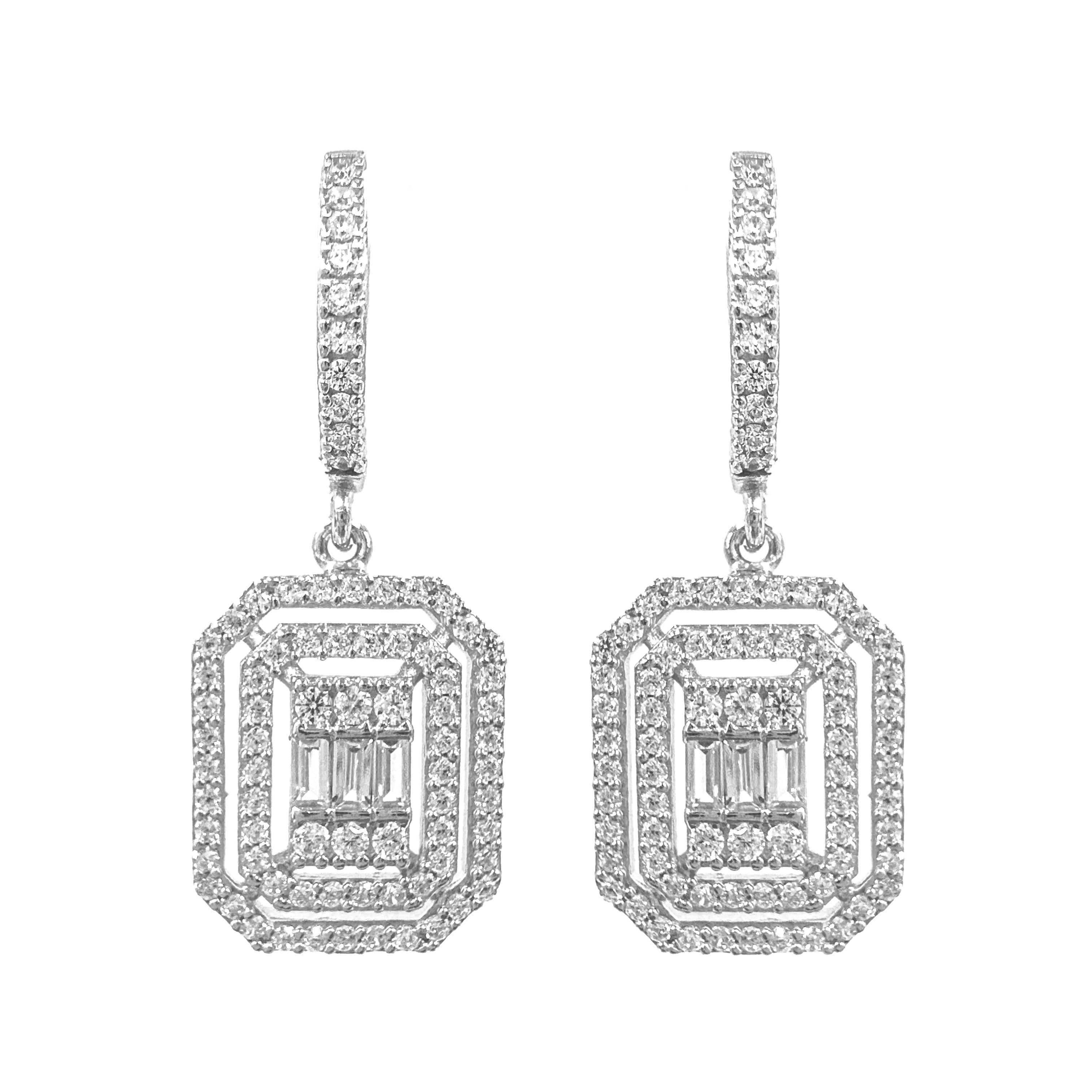 Baget Sallantılı Küpe