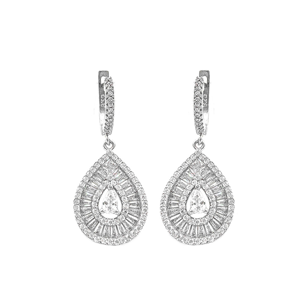 Baget Taşlı Sallantılı Küpe