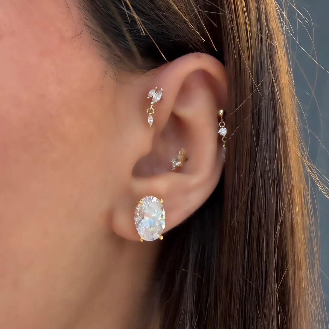 14K Taşlı Montür Mozanit Küpe