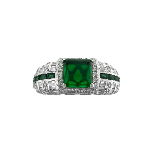 Green Color Ring in the Middle