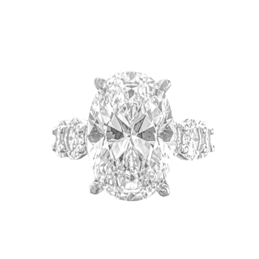 Oval Taşlı Kolu Oval Mozanit Yüzük