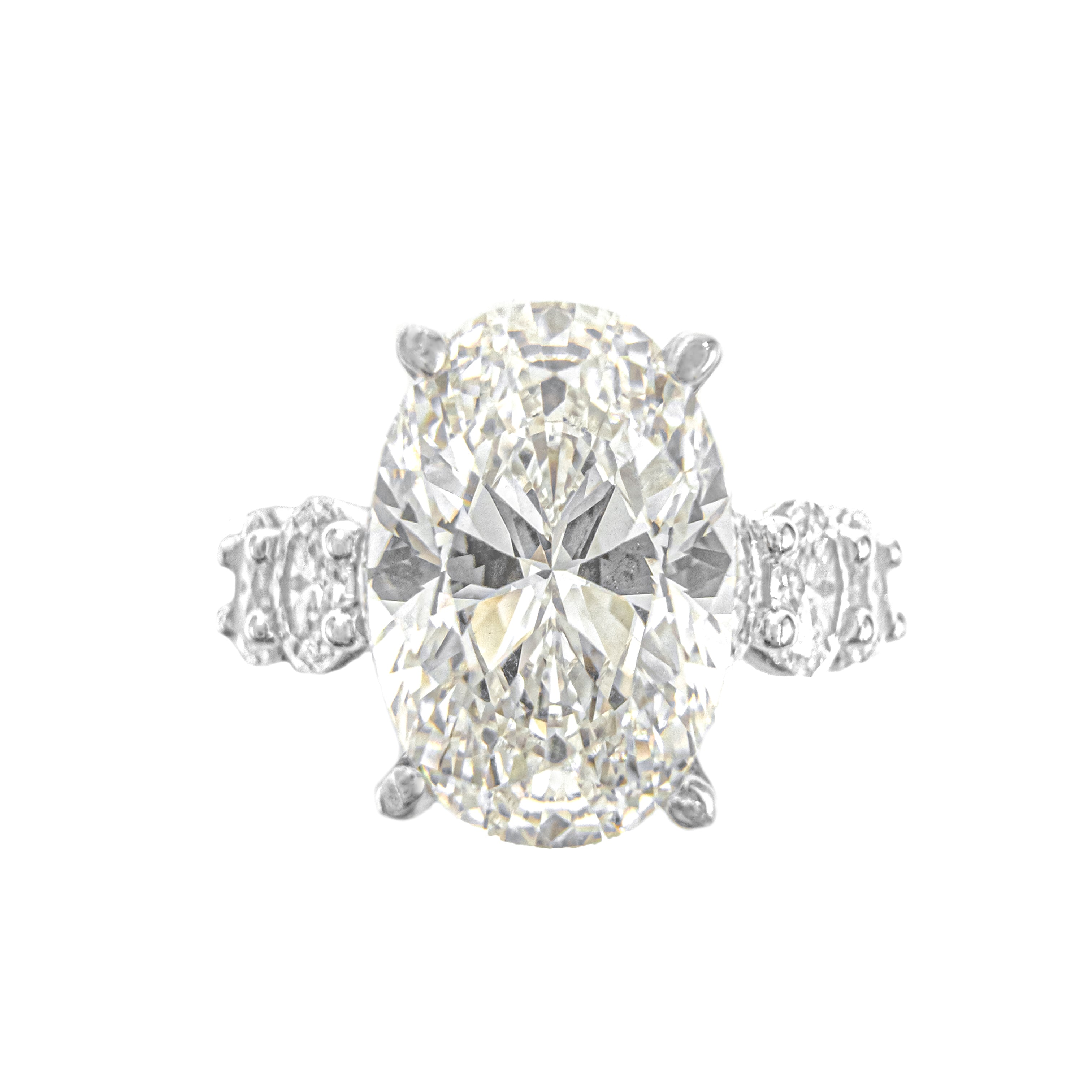 Kolu Oval Taşlı Oval G-Color Yüzük