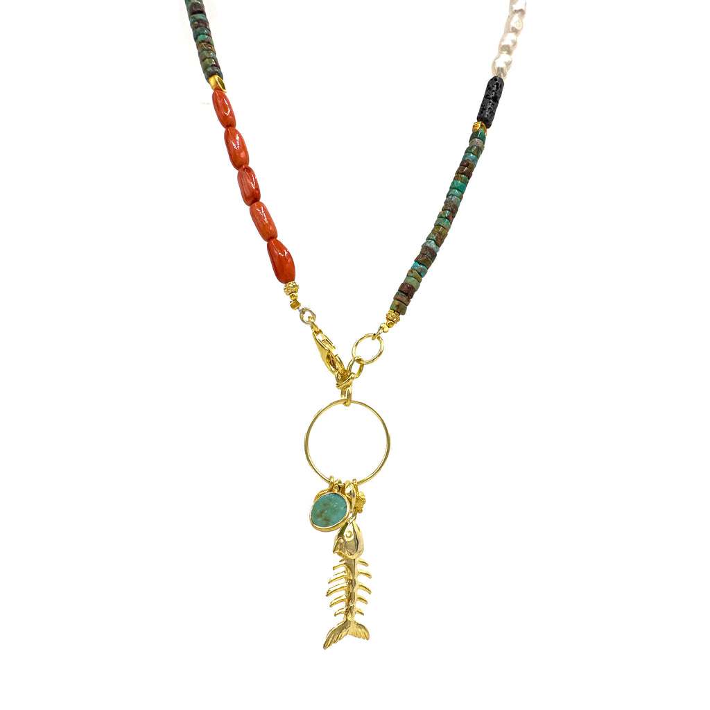 Renkli Taş Sallantılı Balık Kolye
