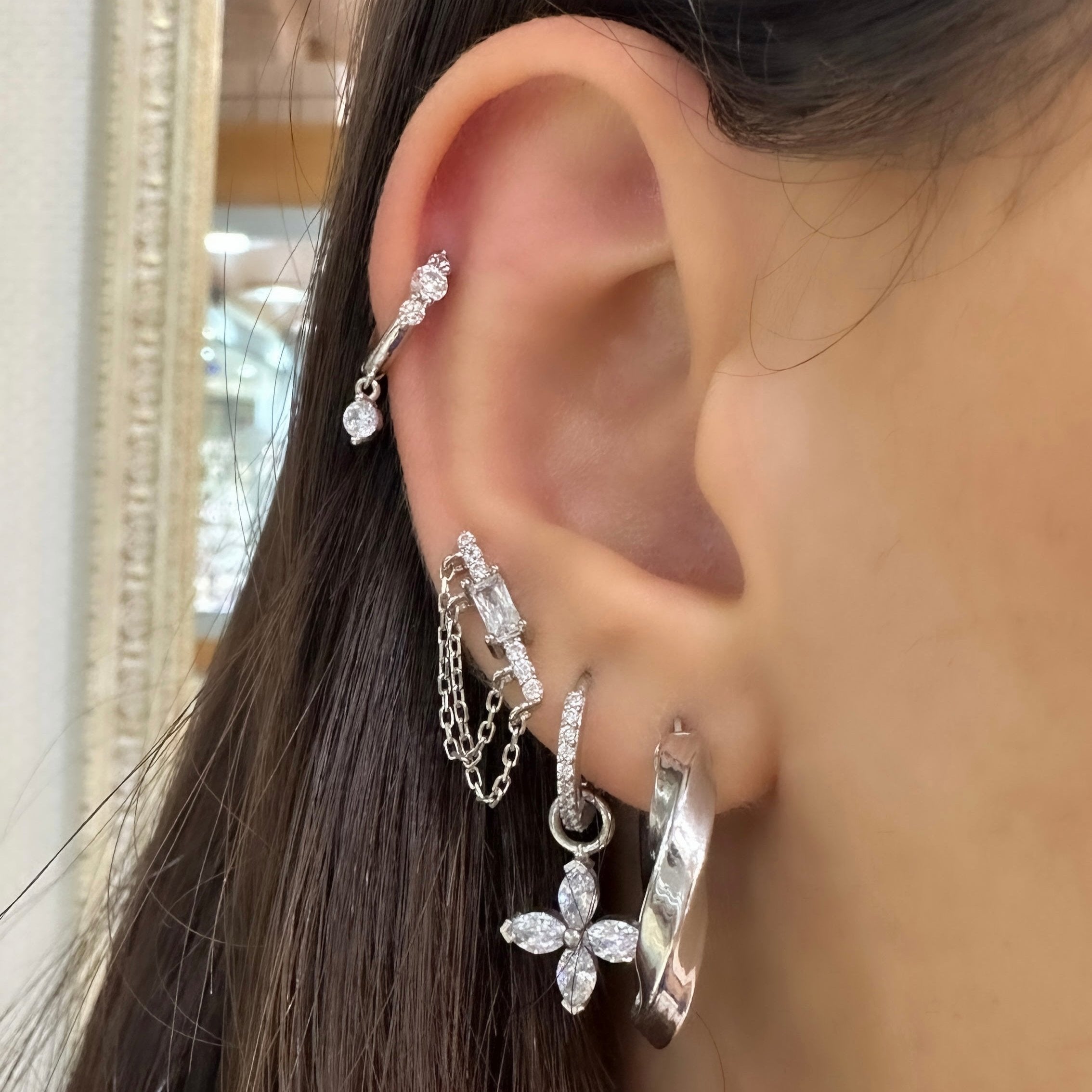 Orta Boy Burgulu Halka Küpe