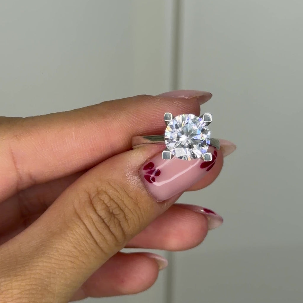Altı Karat G-Color Tektaş Yüzük