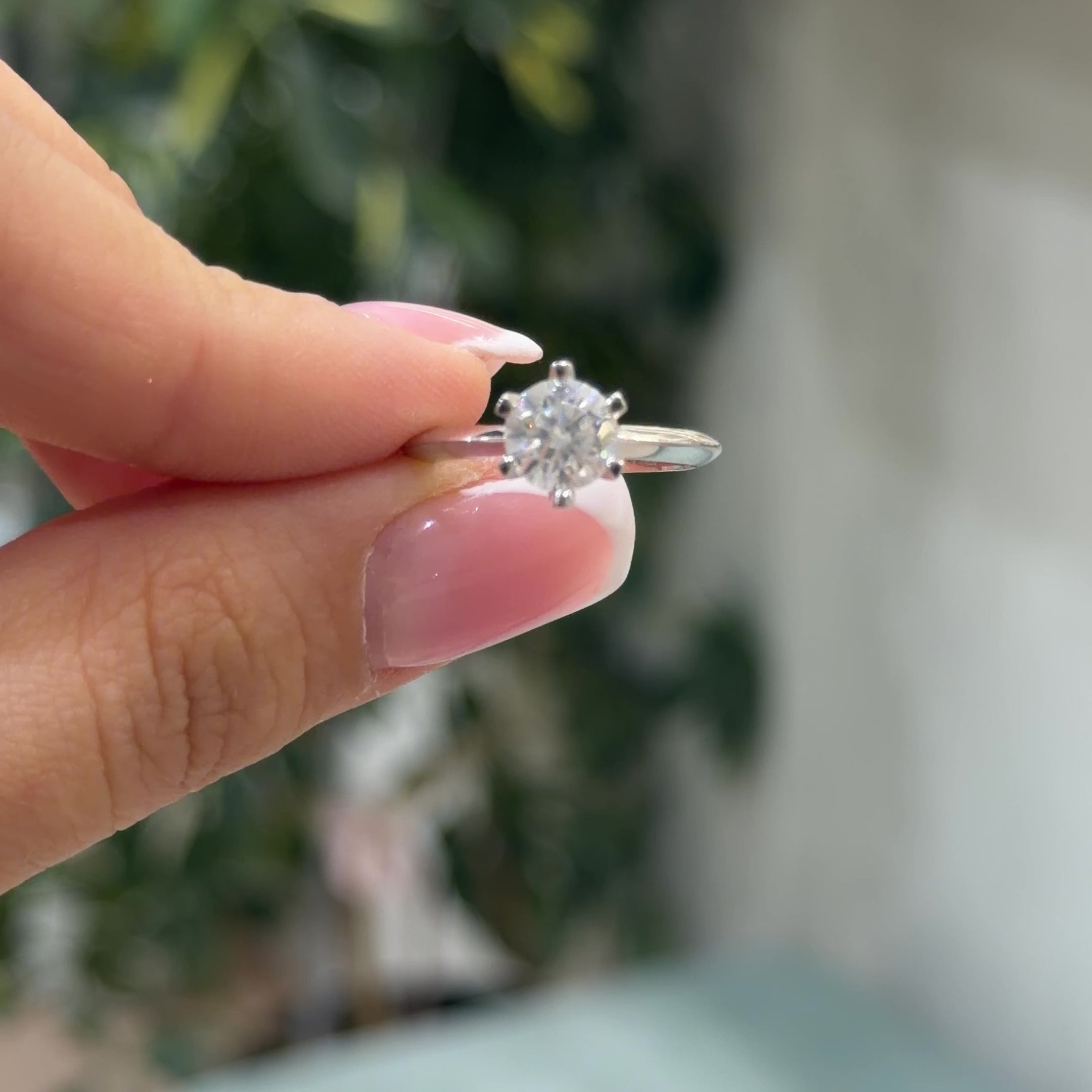 14K Bir Karat Altı Tırnak Mozanit Tektaş Yüzük