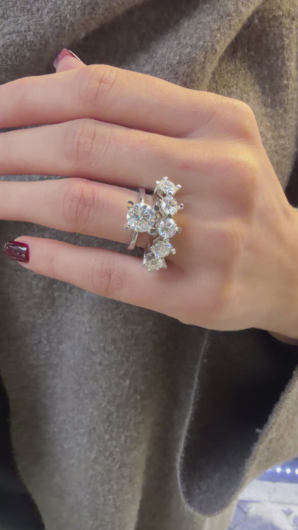 İki Karat Mozanit Tektaş Yüzük