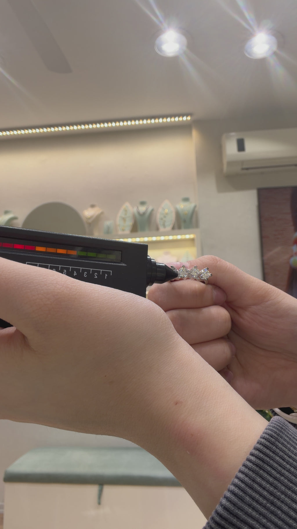 14K İki Karat Mozanit Beştaş Yüzük