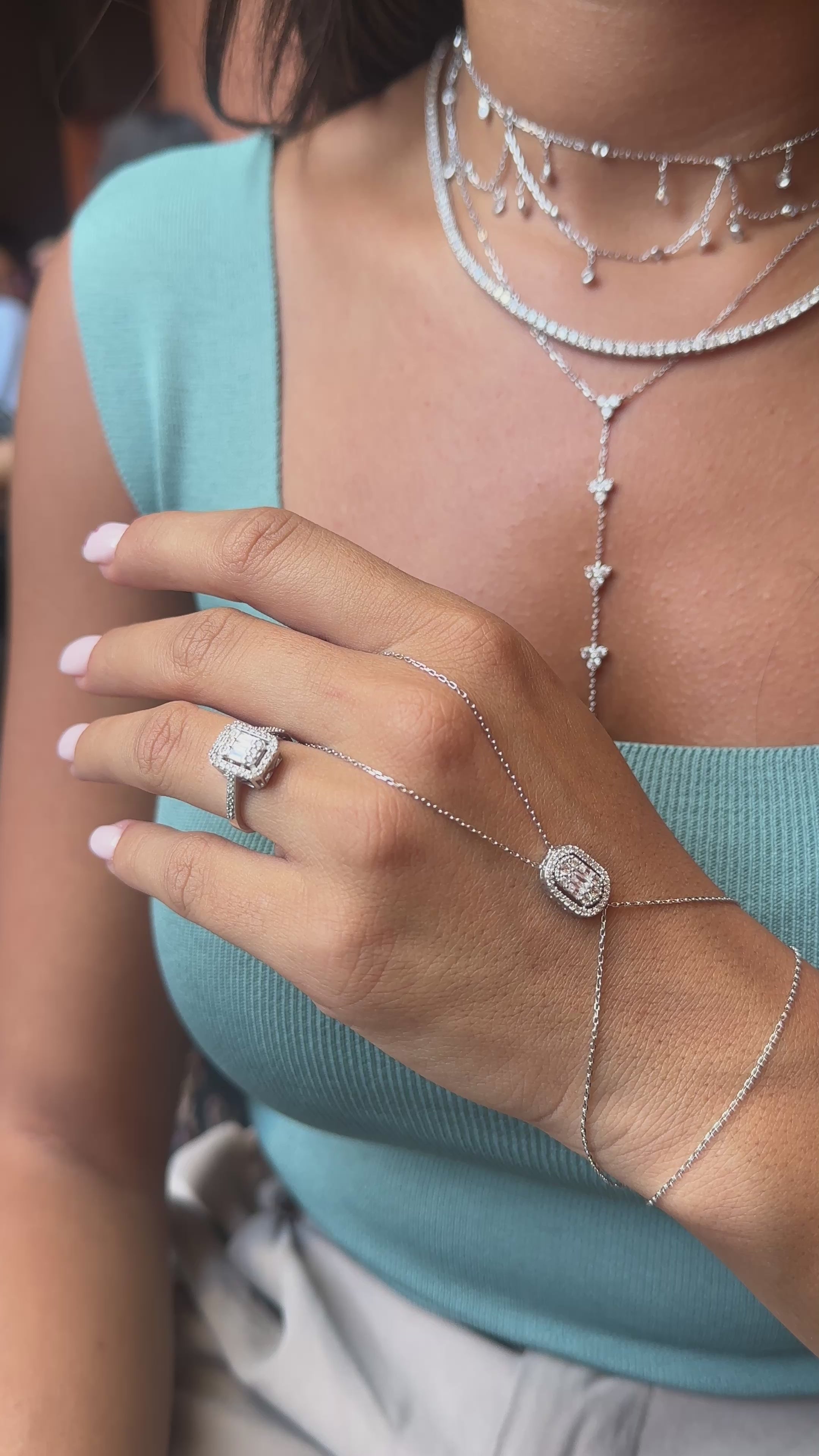 Oval Baget Taşlı Şahmeran