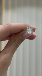 1.75 Karat Mozanit Oval Yüzük