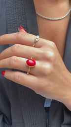 Ring aus Korallen-Naturstein