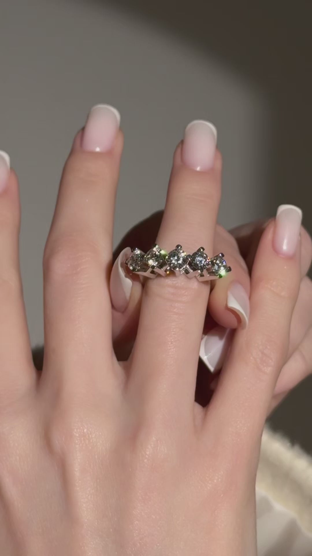 1.20 Karat Mozanit Tektaş Yüzük