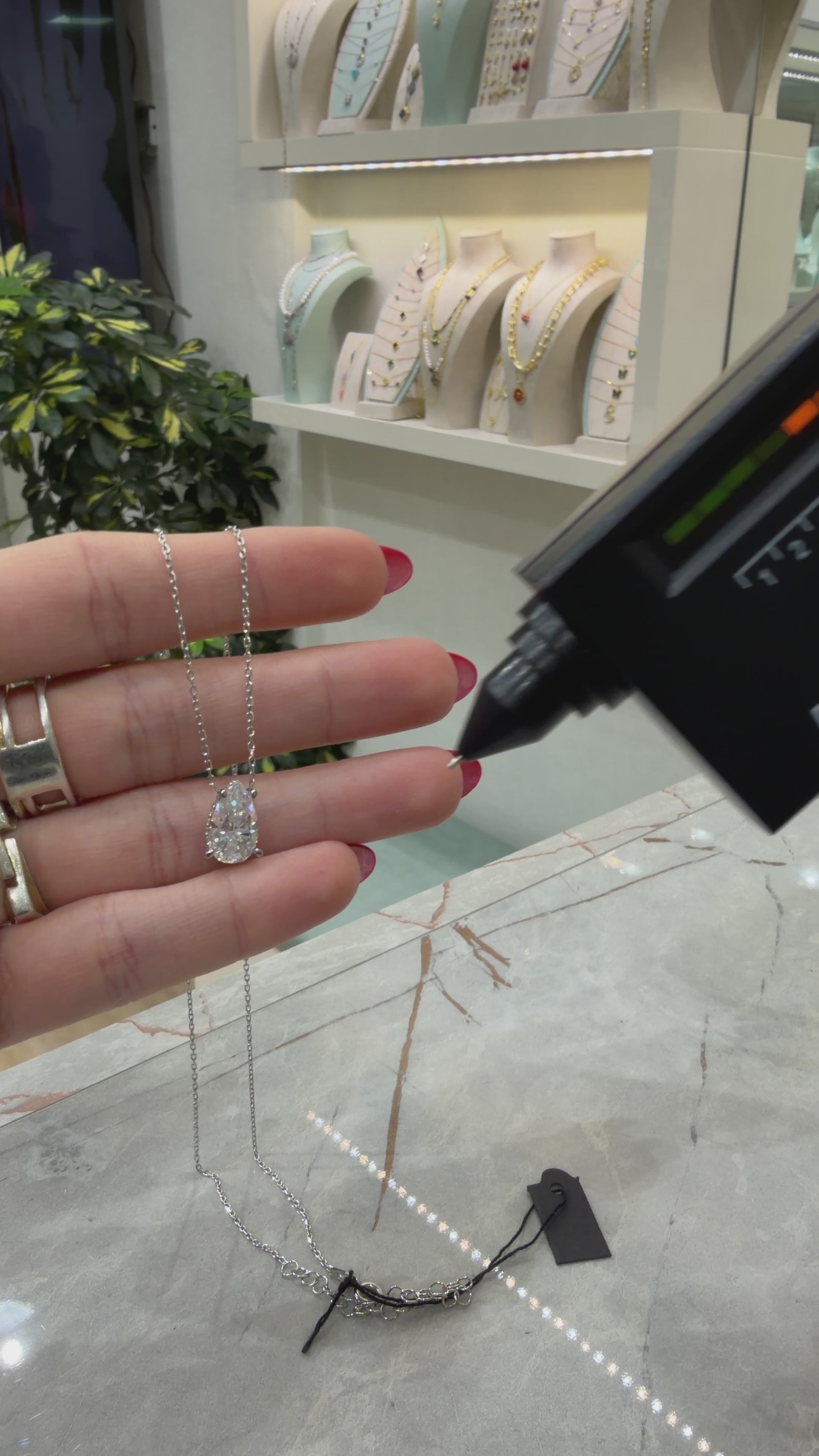 Taşlı Montür Mozanit Damla Kolye