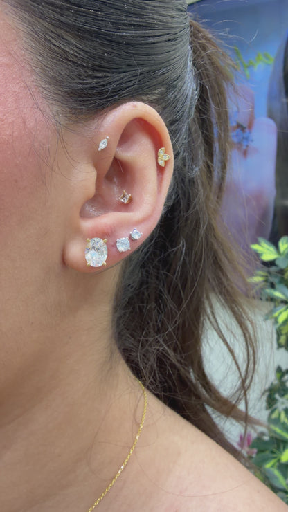 1.75 Karat D-Color Oval Kolye