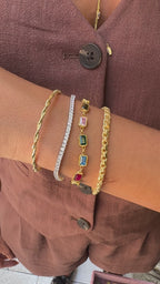 Farbiges Steinarmband