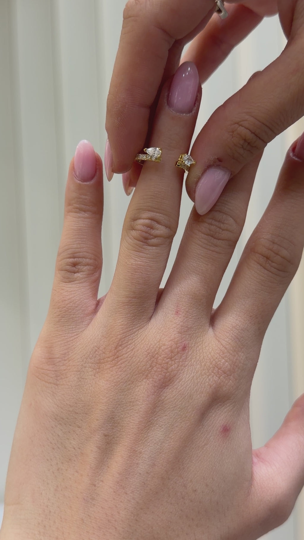 Mozanit Taşlı Uzun Oval Tektaş Yüzük