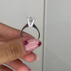 Zweikarätiger Solitärring