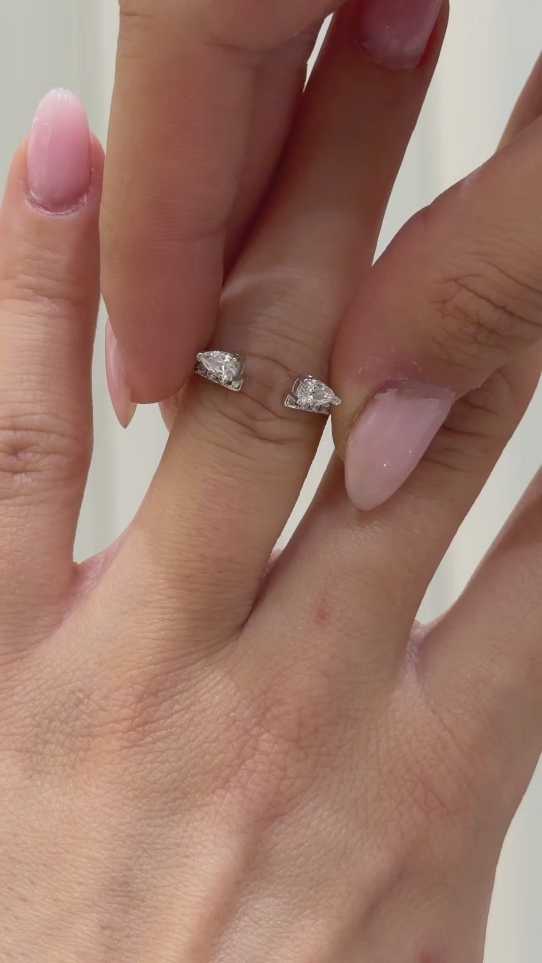 Taşlı Montür Radiant Baget G-Color Yüzük