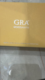 Bir Karat Mozanit Oval Kolye