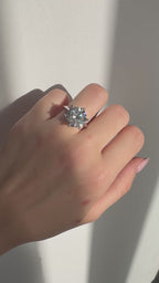 Altı Karat G-Color Altı Tırnak Tektaş Yüzük