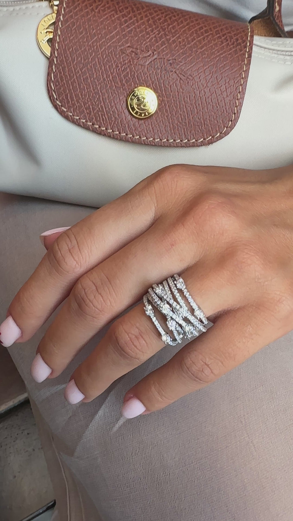 Winziger Solitär-Detailring