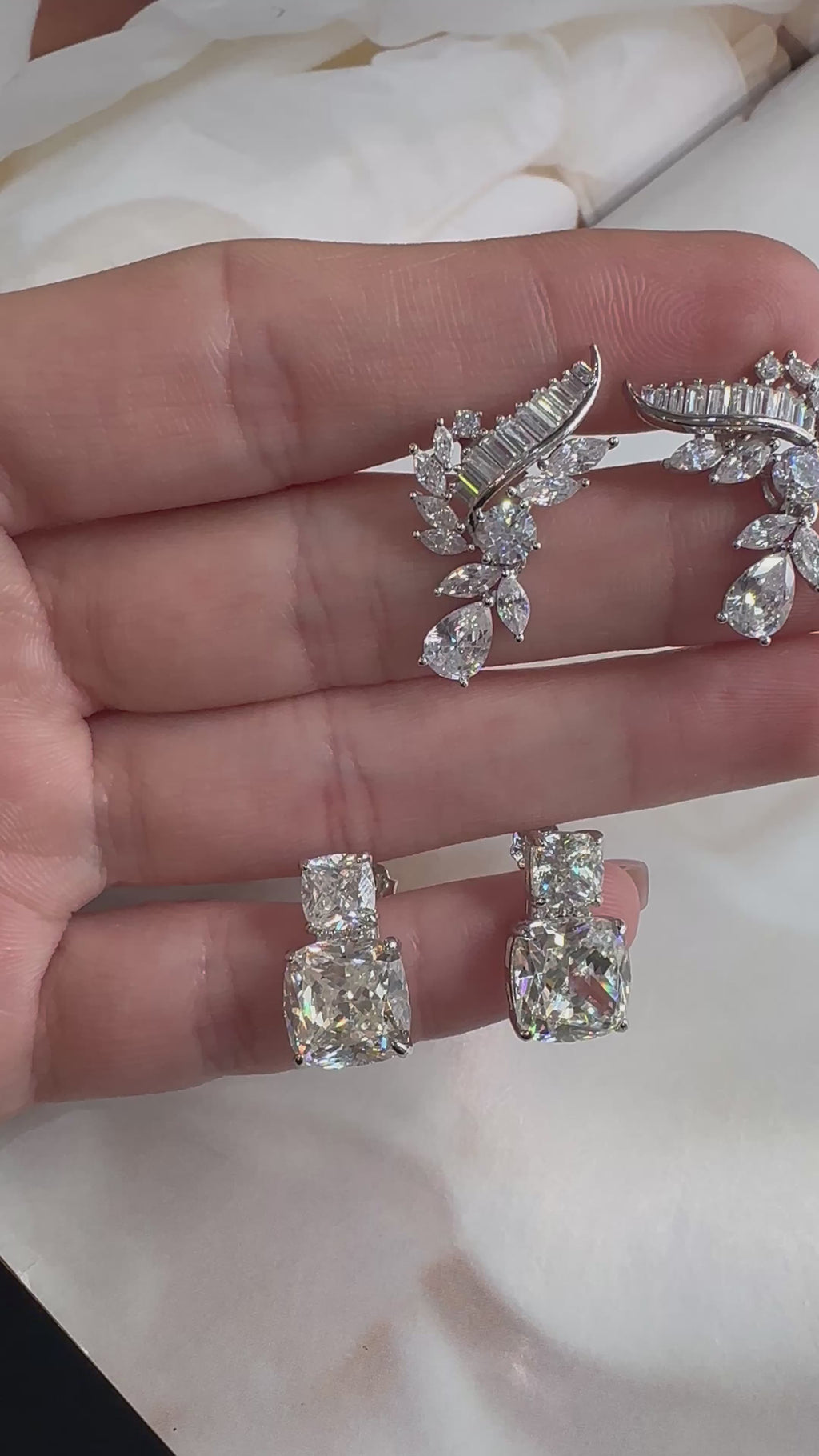 Quadratische Stein-Moissanit-Ohrringe