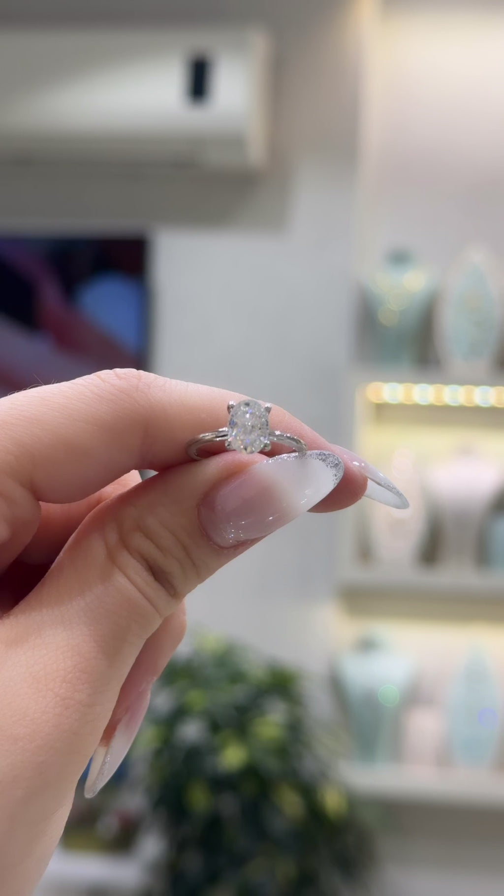 0.75 Karat Oval Yüzük