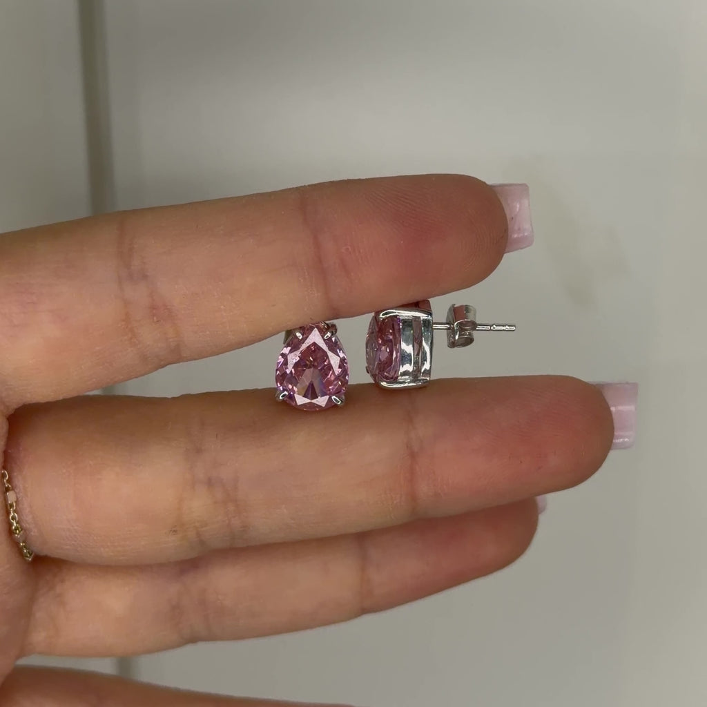 Pembe Damla Tektaş Küpe