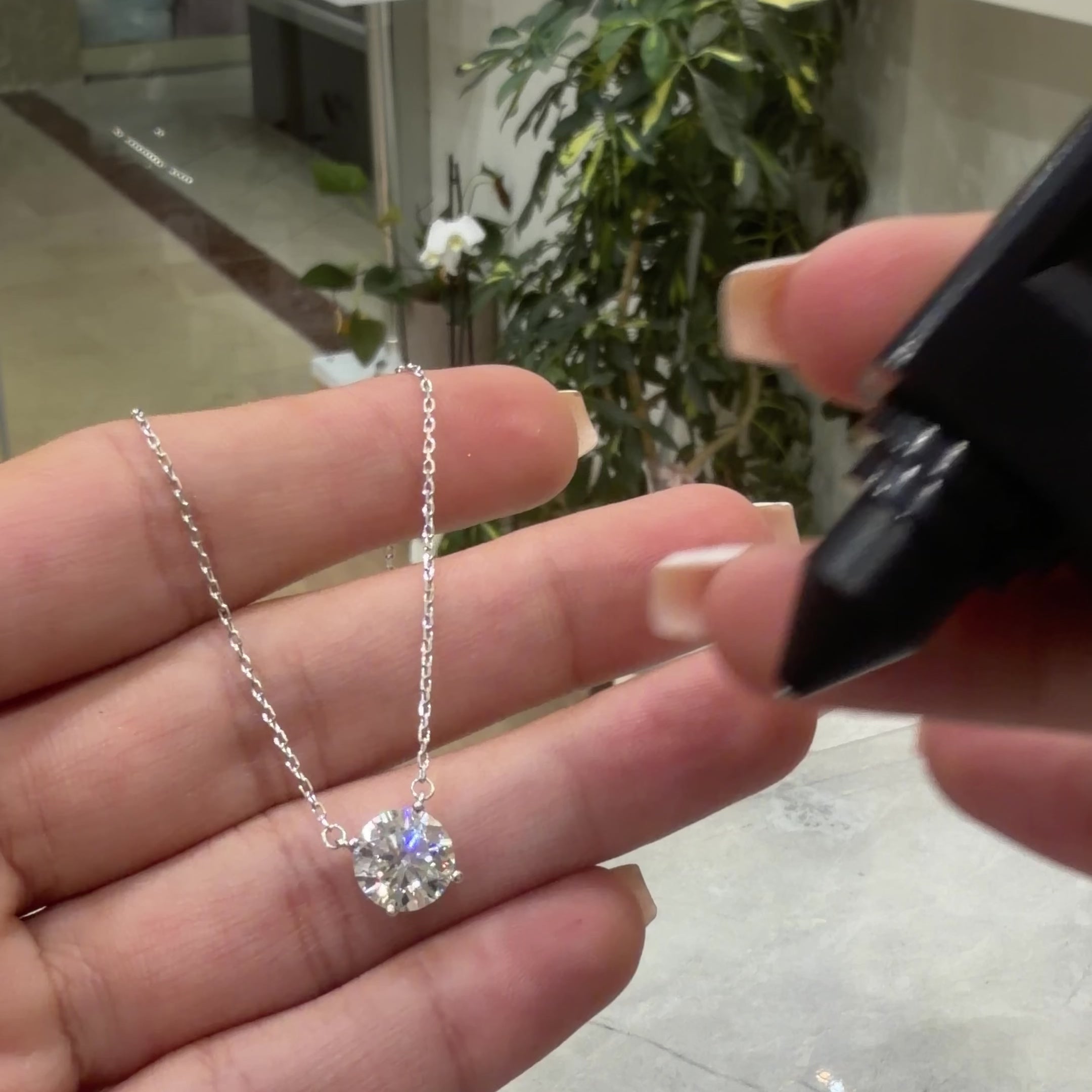 14K 8 mm Mozanit Tektaş Kolye