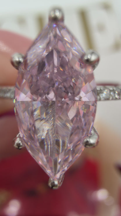 Ice Cut Pembe Yanları Taşlı Markiz Yüzük