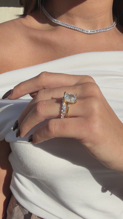 Taşlı Montür Radiant Baget G-Color Yüzük