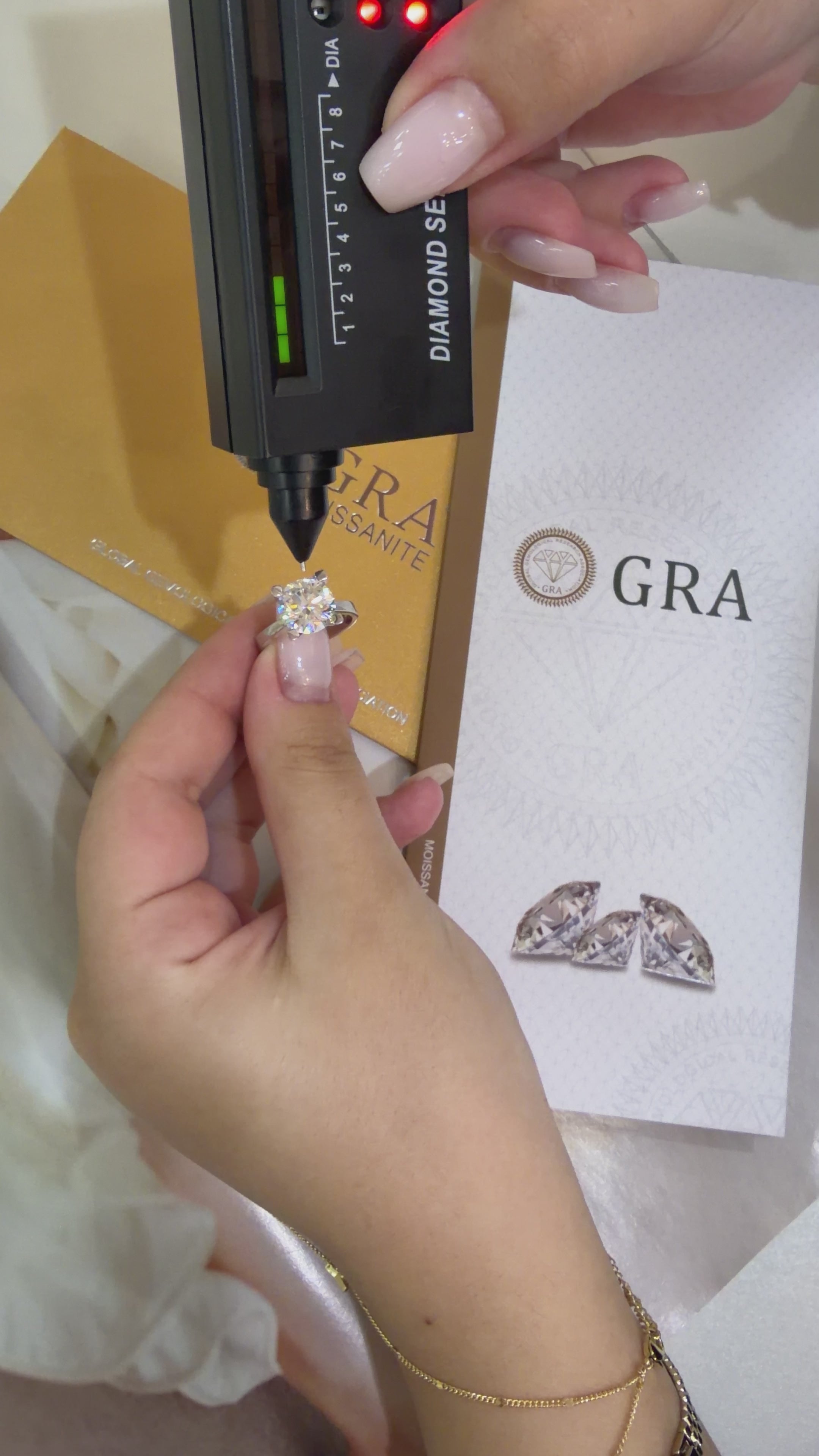 14K 1.20 Karat Mozanit Tektaş Yüzük