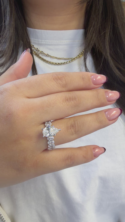 Damla Taşlı Kolu Oval G-Color Yüzük