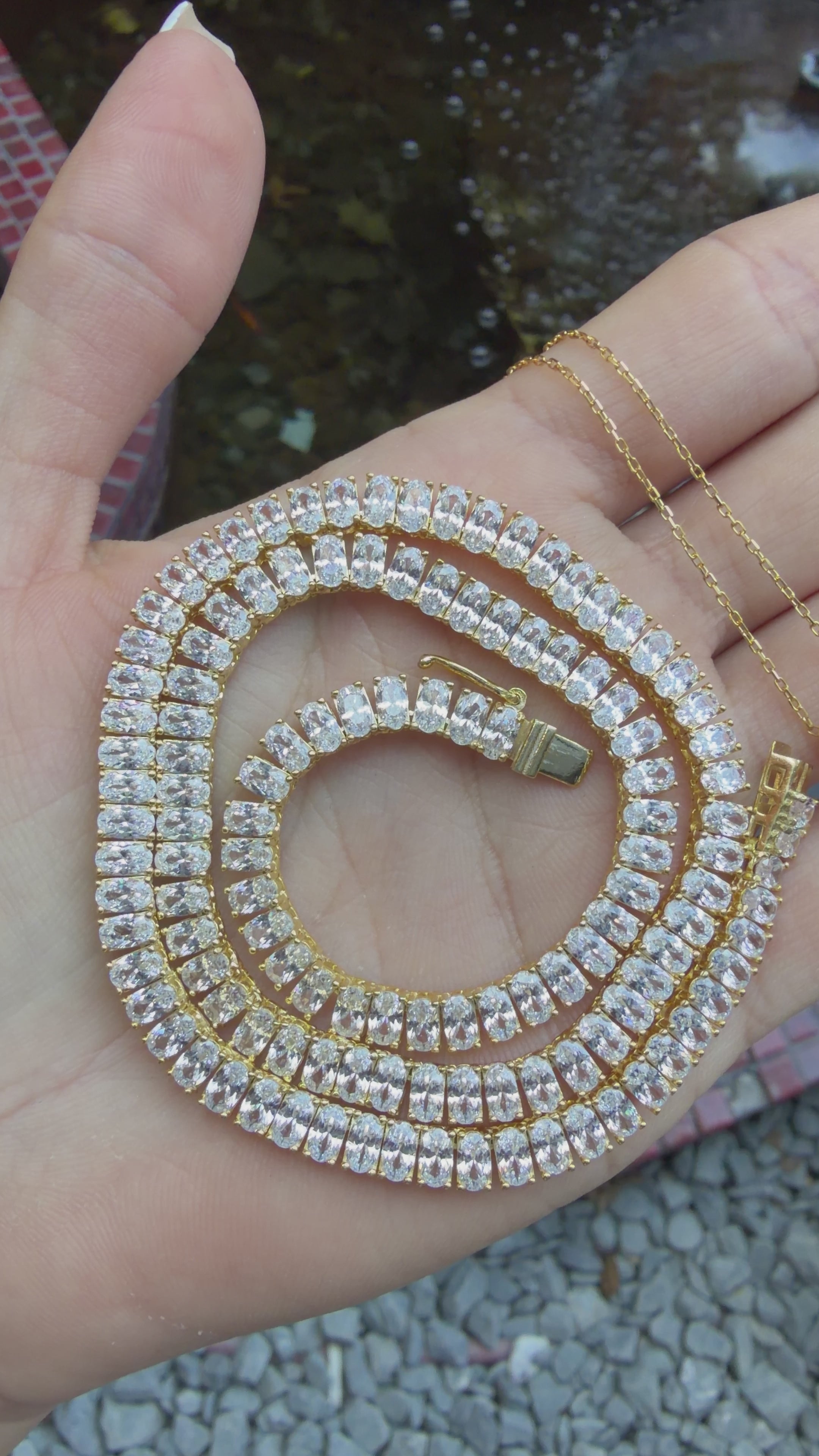 14K Taşlı Montür Mozanit Küpe