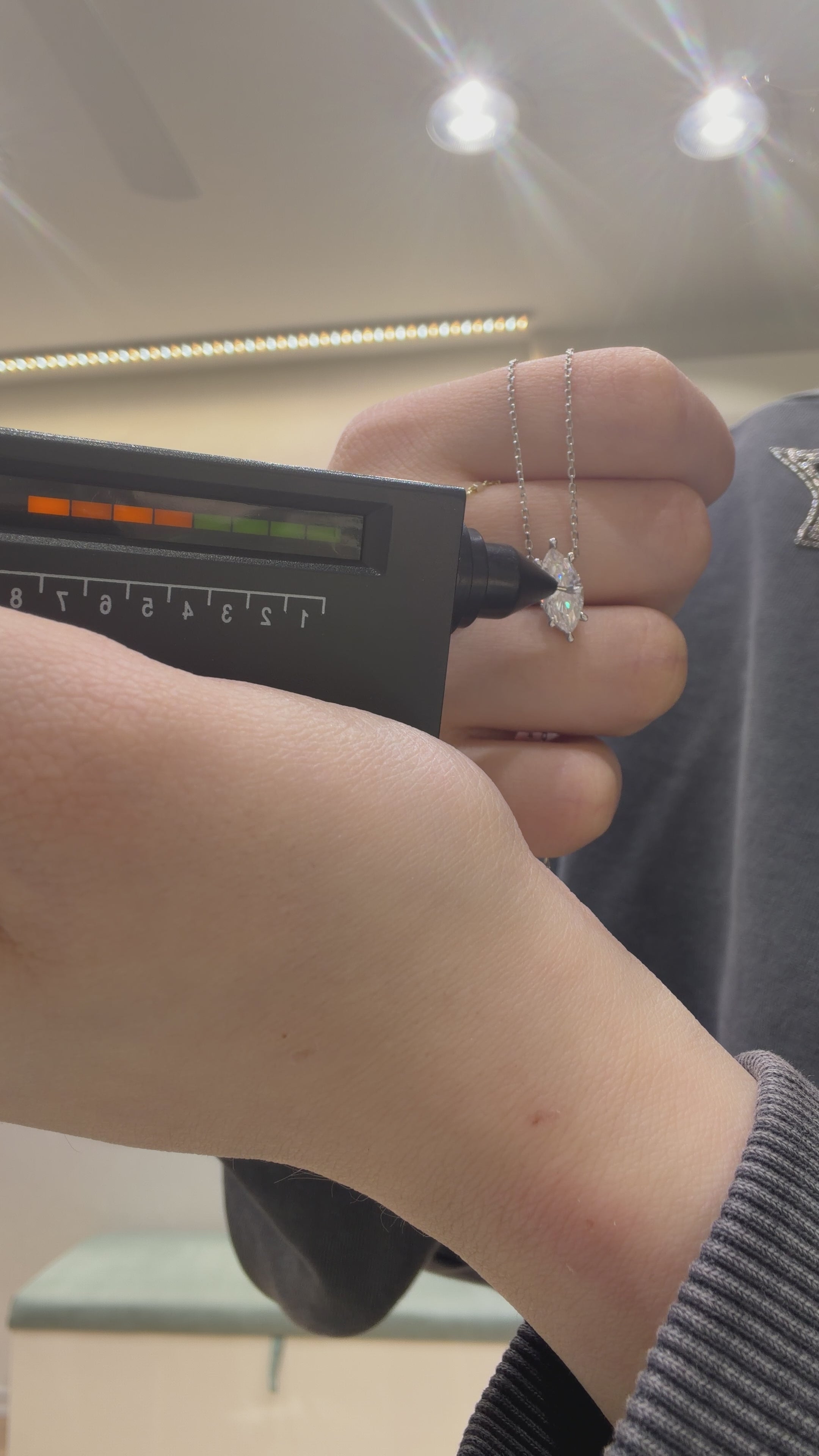 Taşlı Montür Markiz Mozanit Kolye