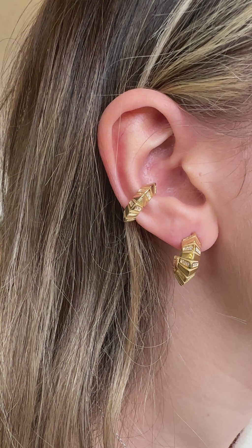 Minik Taşlı C Cuff