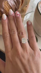 Baguette-Ring aus Eisschliffstein